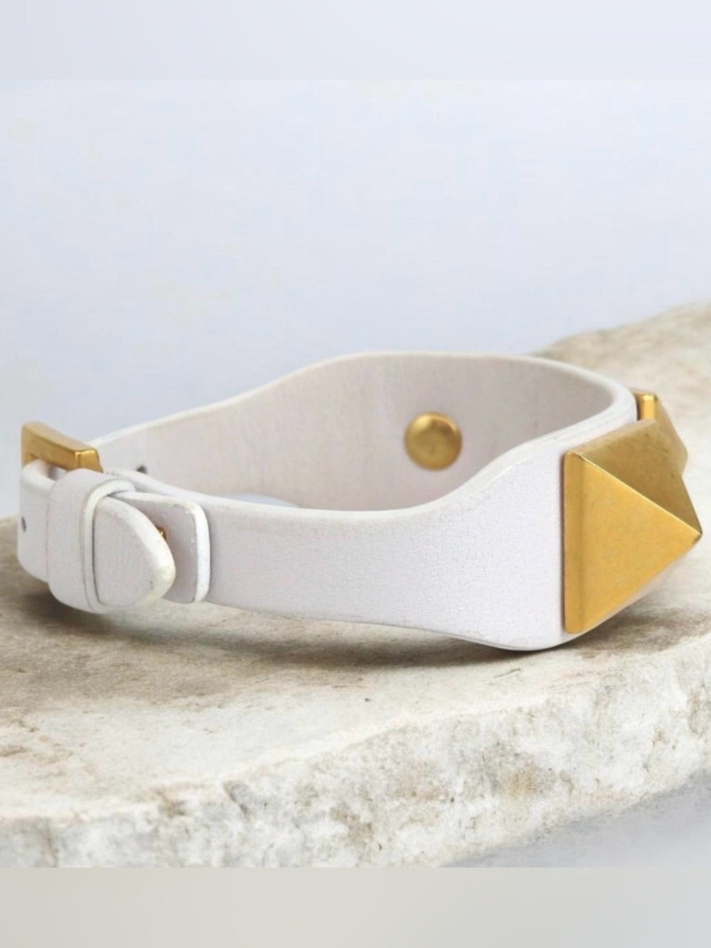 Valentino Garavani Rockstud Leather Bracelet 🤩✨ - Picture 6 of 16